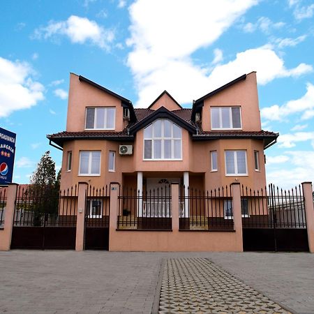 Pensiunea Sangria Blue Arad Exterior photo